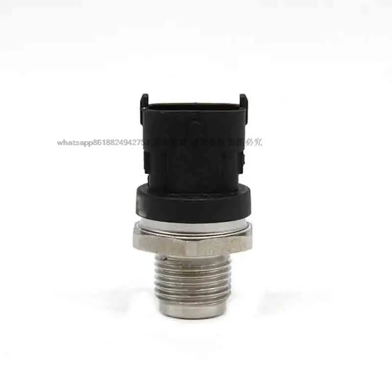 Special offer HD820-5 820R 4M50 for common rail pressure sensor 02 81006 08 6 ME229553